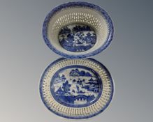A Chinese porcelain willow pattern chestnut basket on stand, basket width 24 cm.