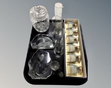A tray of assorted glass ware : vintage measuring jugs, chemist bottles, otter and swan paperweight,