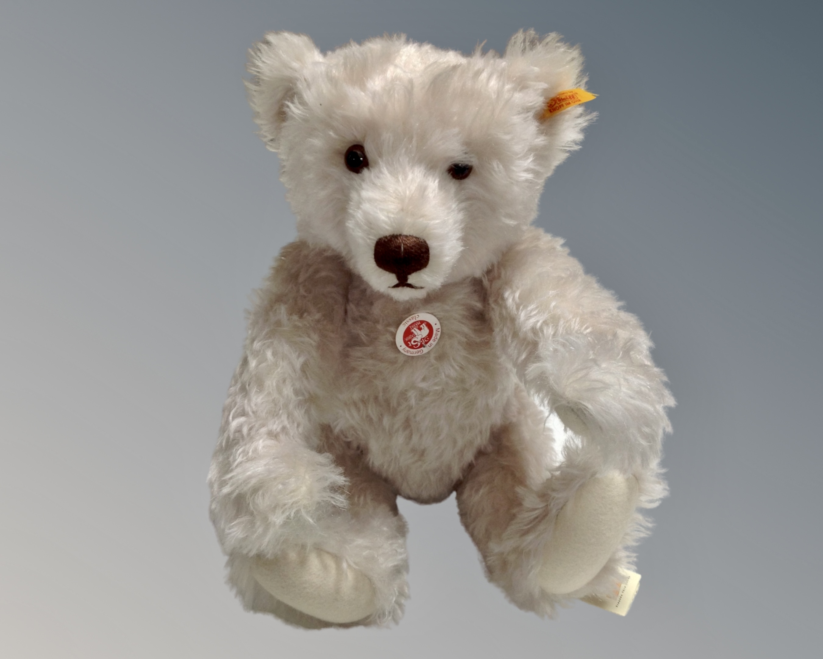 A Steiff Classic teddy bear, with growler,
