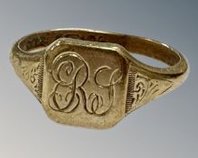 A 9ct gold signet ring with initials 'R J', size M½, 2.