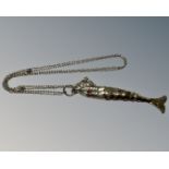 A Sterling silver reticulated fish pendant on chain, pendant length 5 cm, 4.1g.