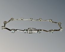 A 9ct white gold aquamarine bracelet, 3.6g, length 17 cm.