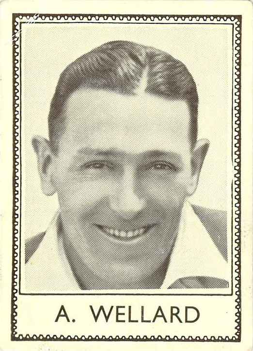 BARRATT, Famous Cricketers (1937), medium, unnumbered, creased (3), FR to VG, 11
