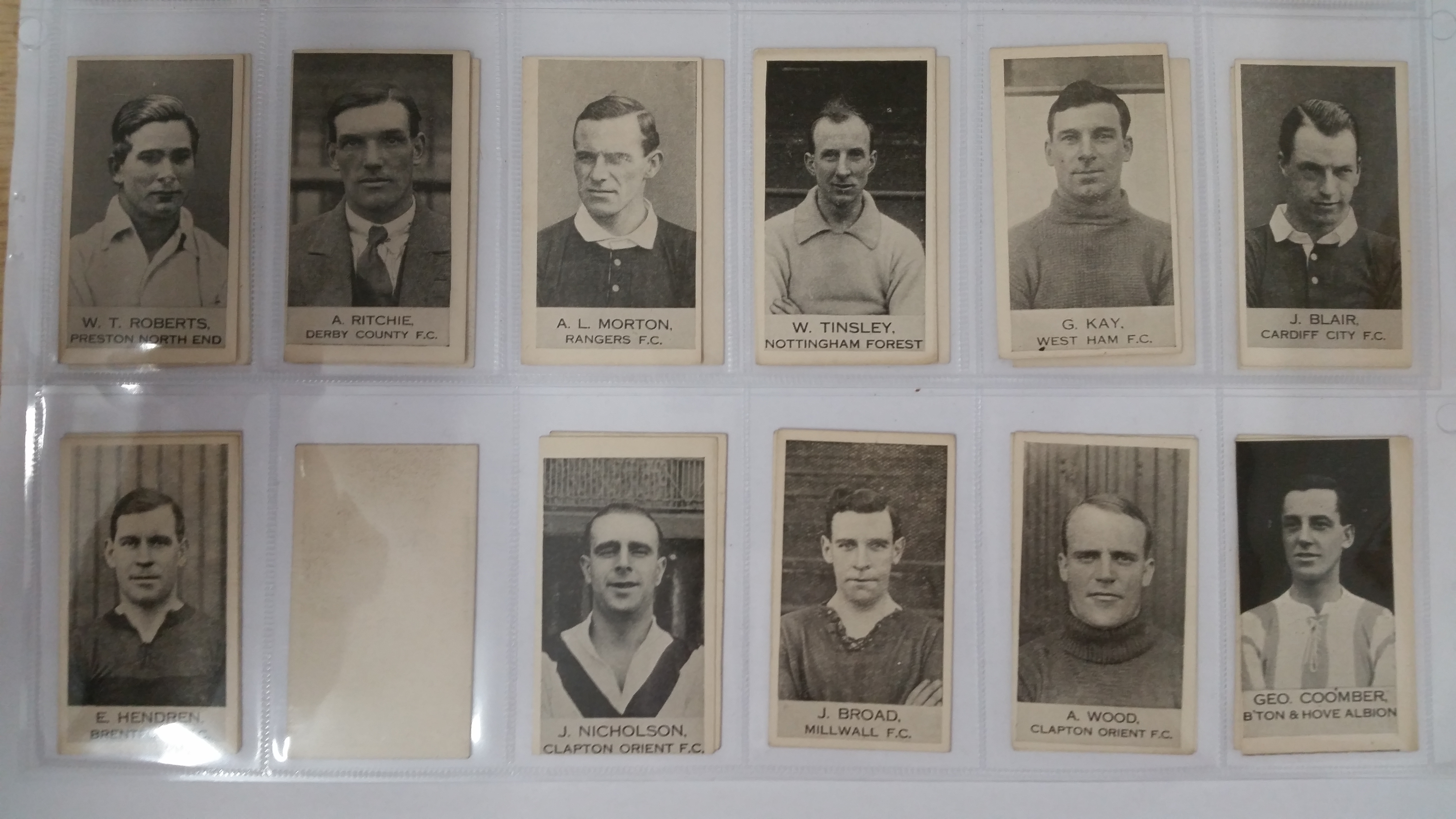 FOOTBALL, anon., 1920s players, complete, p/b, G to EX, 95* - Image 9 of 9