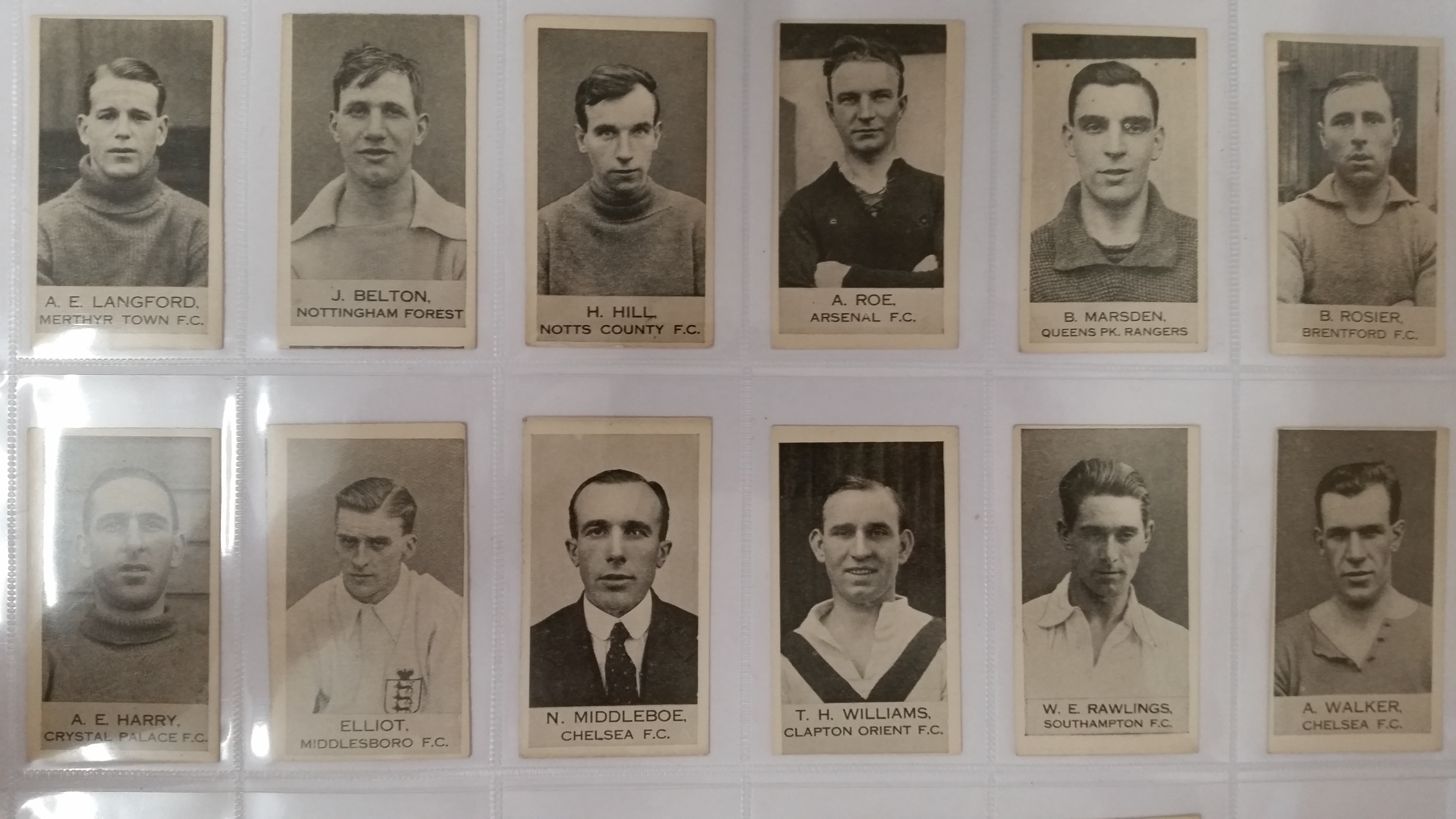 FOOTBALL, anon., 1920s players, complete, p/b, G to EX, 95* - Image 8 of 9