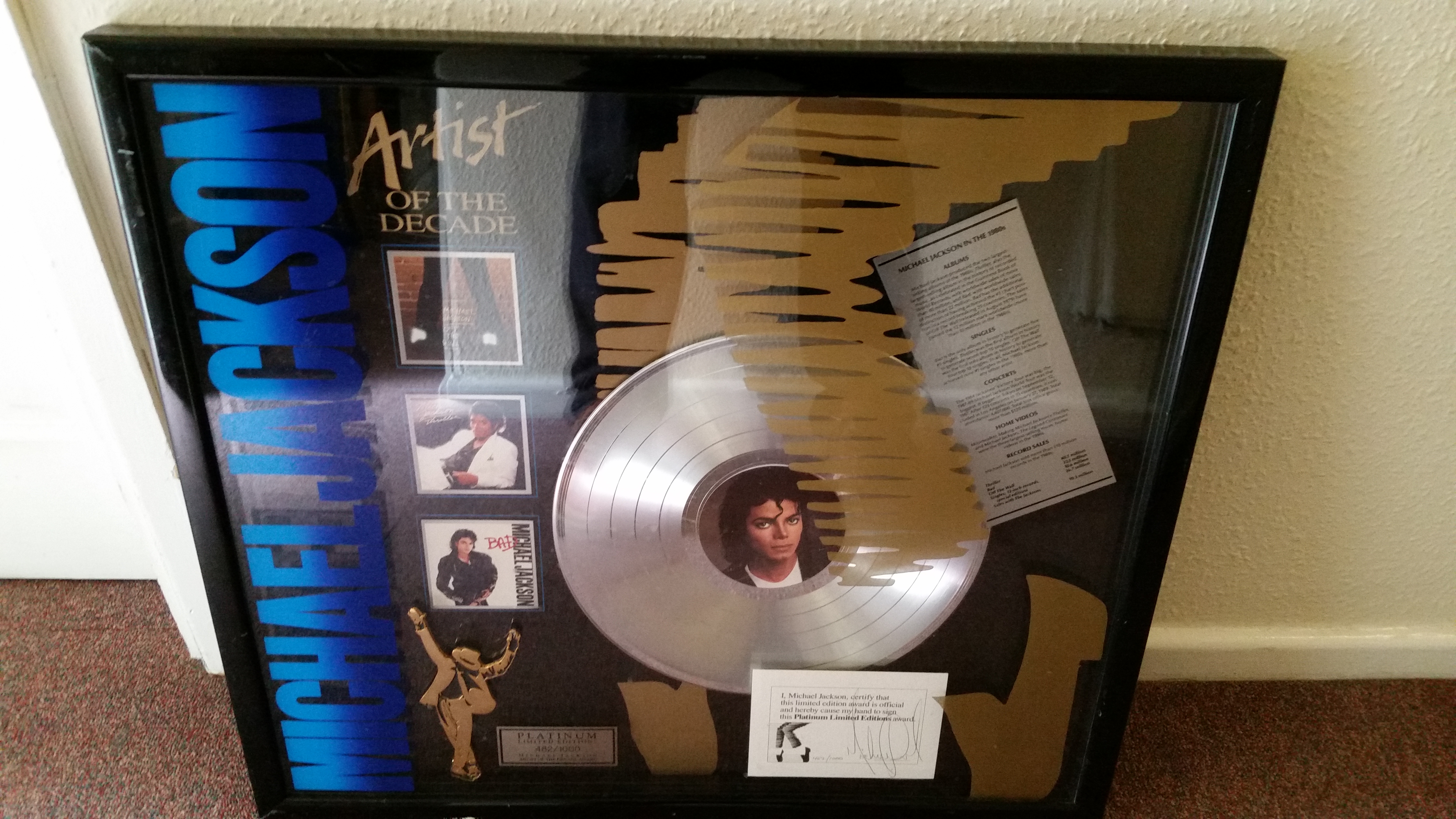POP MUSIC, Michael Jackson presentation piece, Artist of the Decade, inc., signed card (with dancing