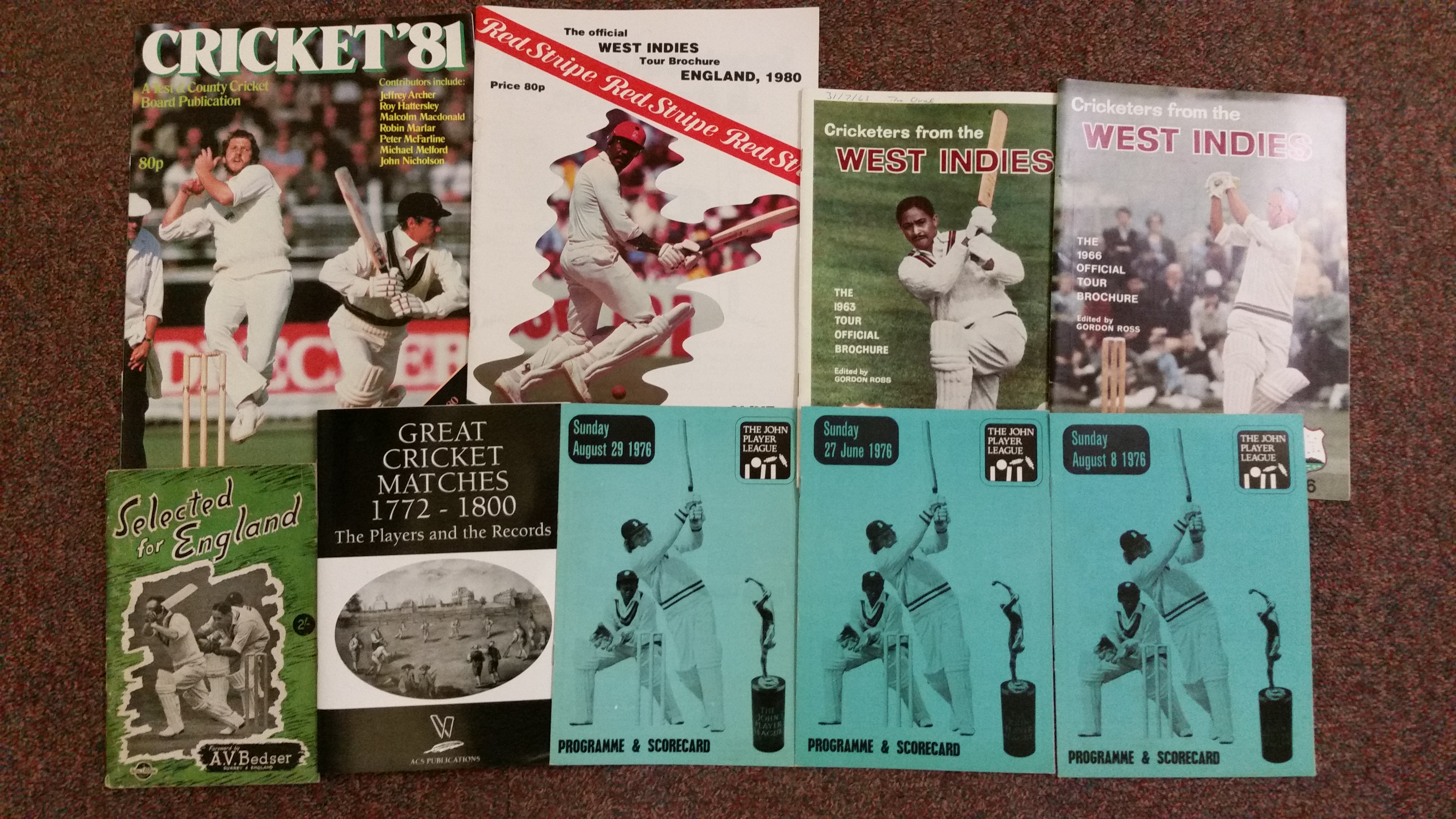 CRICKET, books & brochure selection, inc. NCCC handbook 1947, Cricket Almanack of New Zealand - Image 3 of 5