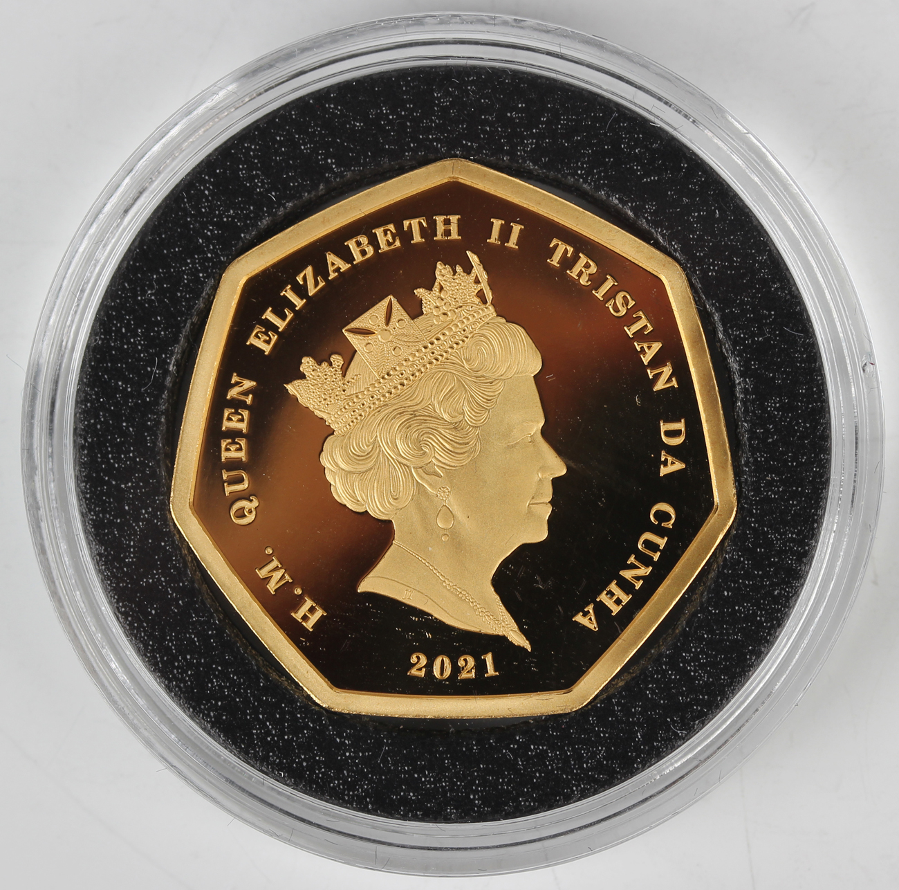 An Elizabeth II Jubilee Mint gold proof fifty pence coin 2021 commemorating the 50th anniversary - Image 2 of 3