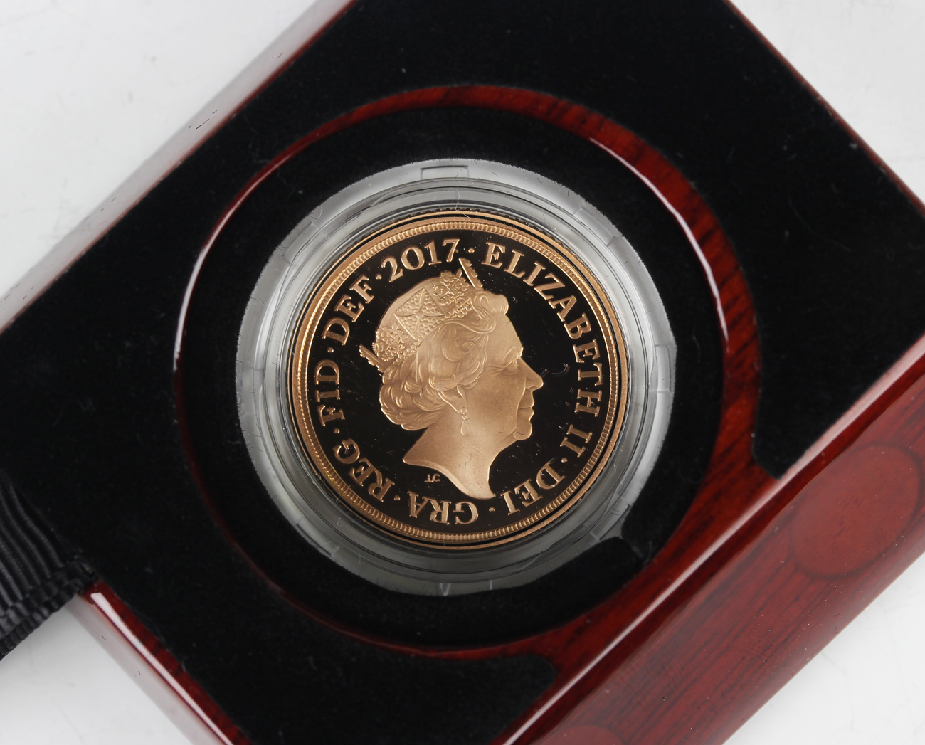 An Elizabeth II Royal Mint proof sovereign 2017, cased.Buyer’s Premium 29.4% (including VAT @ 20%) - Image 2 of 3