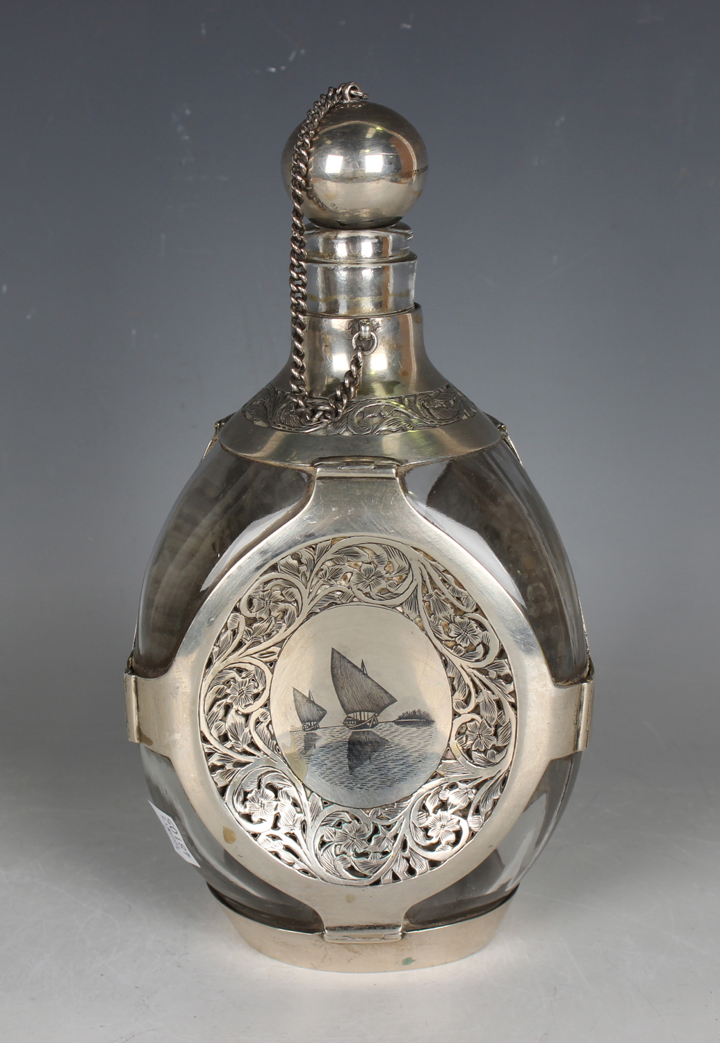 A Haig's whisky silver mounted clear glass dimple decanter and stopper, the three dimpled sides each - Image 3 of 5