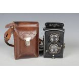 A Franke & Heidecke Rolleiflex twin lens reflex camera, Serial No. 221050, with Heidoscop-Anastigmat