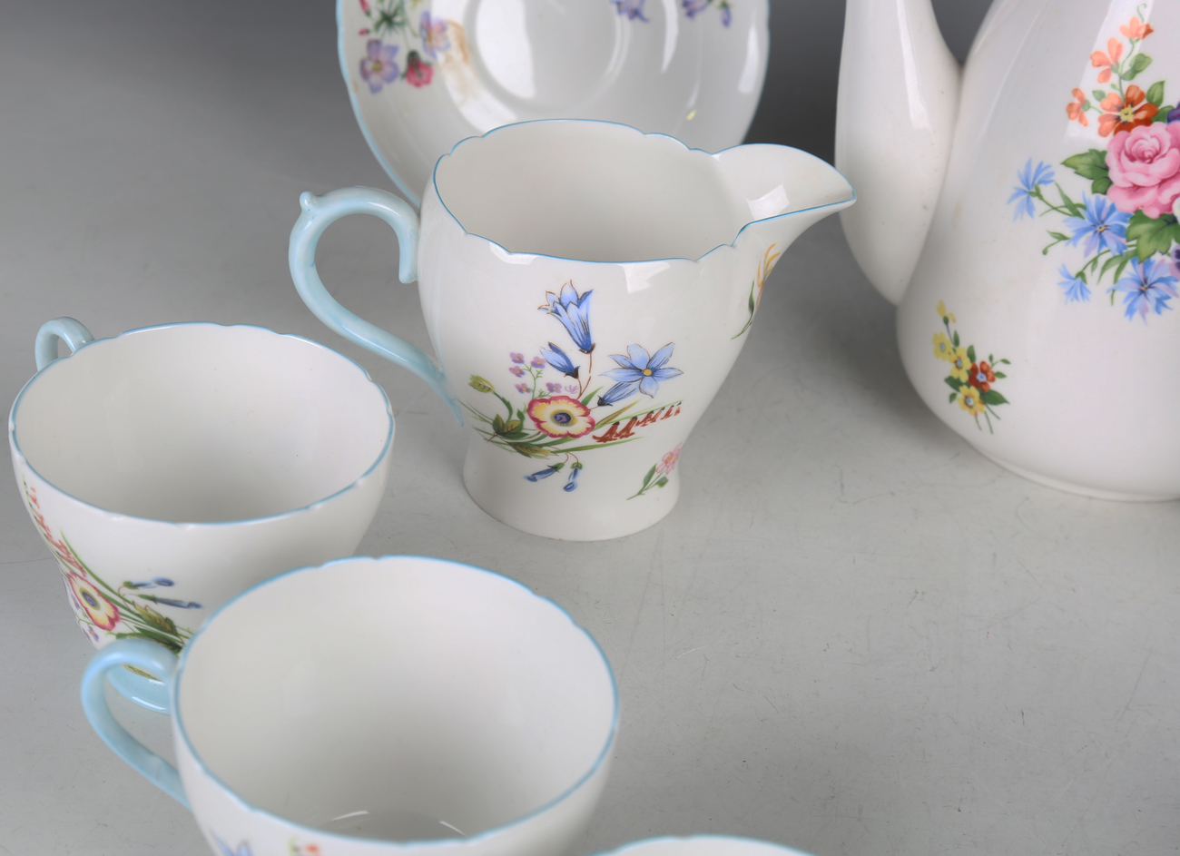 A Shelley Wild Flowers pattern part tea service, comprising cake plate, small teapot and cover, jug, - Image 5 of 6