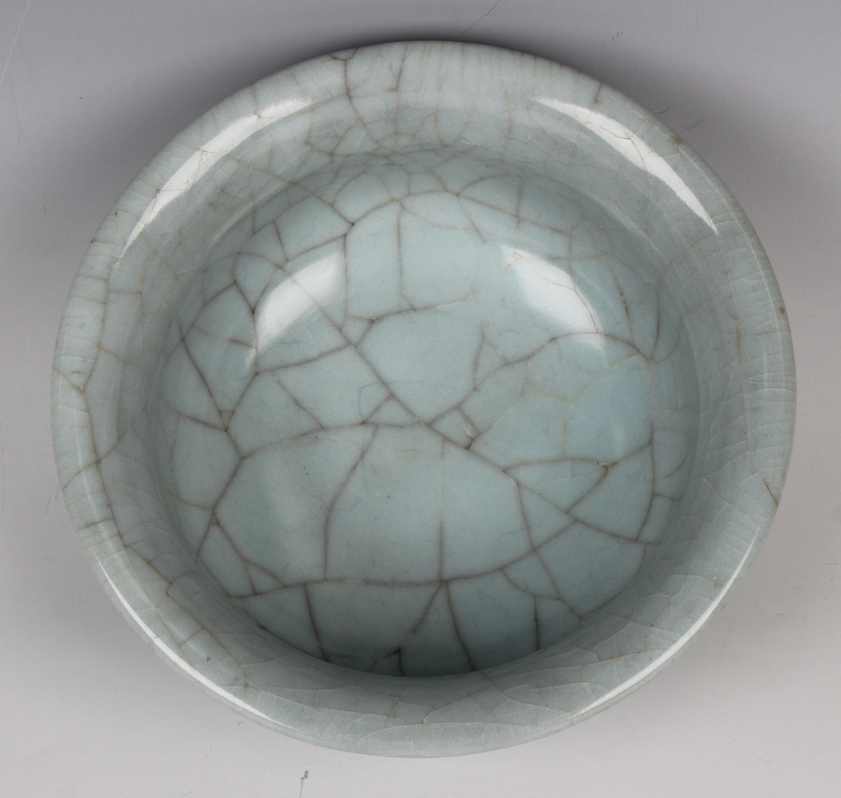 A Chinese Guan-type crackle glazed circular bowl, Song style but probably Qing dynasty, the steep - Image 3 of 3