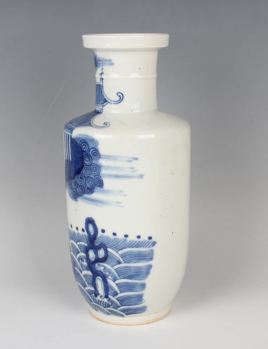 A Chinese blue and white porcelain rouleau vase, probably 20th century, the body painted to one side - Image 7 of 7