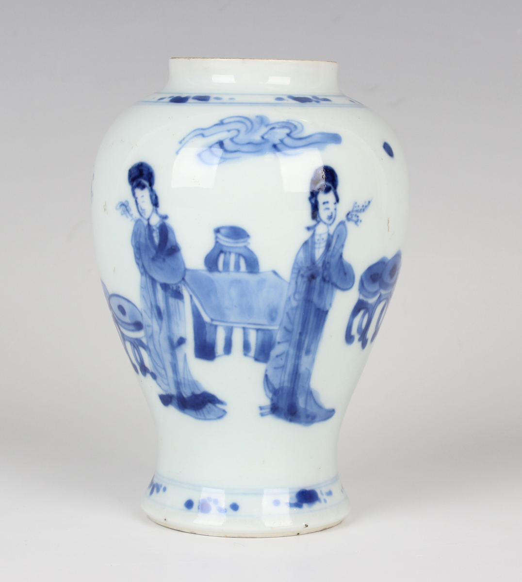 A Chinese blue and white porcelain vase, Kangxi period, of baluster form, painted with three maidens - Image 4 of 6