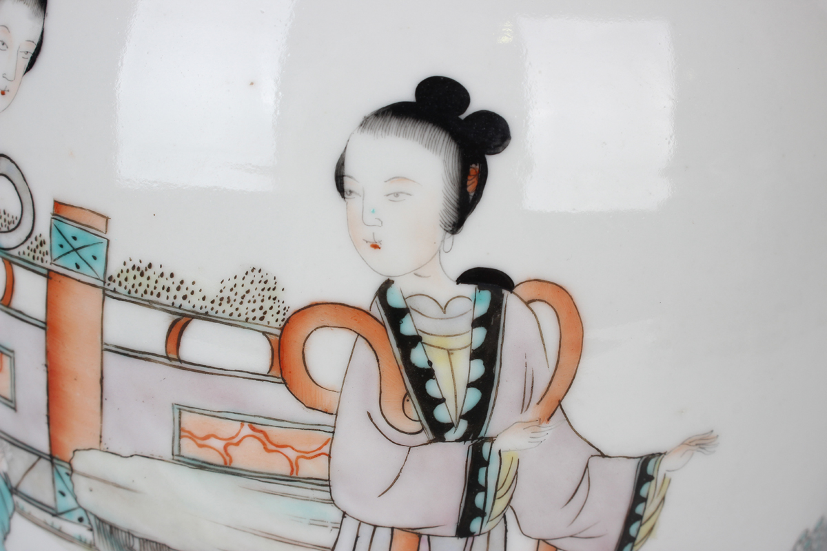 A Chinese porcelain vase, Republic period, the ovoid body and flared neck painted with a scene of - Image 5 of 11