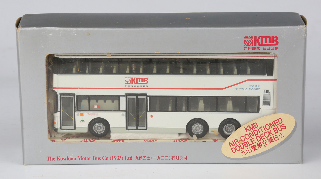 Twenty-seven Corgi Classics collectors' buses and double-deck buses in various Hong Kong liveries, - Image 5 of 35