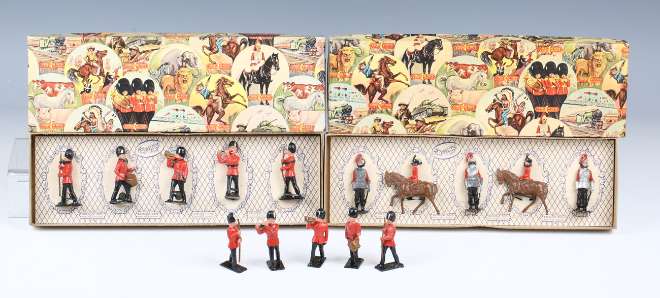 Five sets of Crescent Toys lead figures, comprising three No. 1517 Bandsmen and two No. 1519 - Image 3 of 5