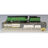 A Wrenn gauge OO/HO W2268 locomotive 21C103 'Plymouth' and tender Southern, boxed with packing