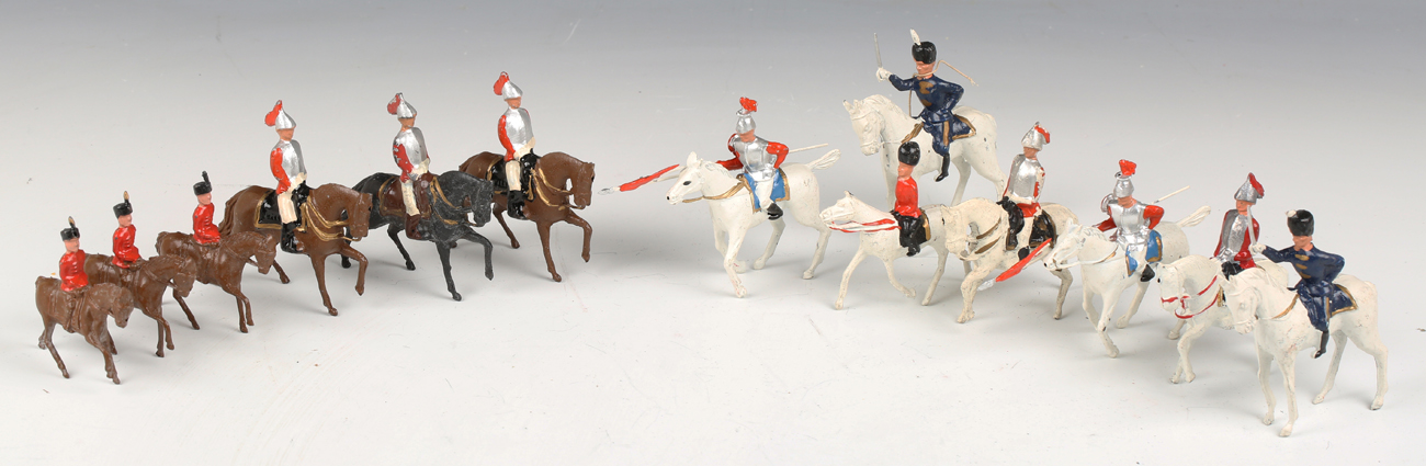 A collection of Crescent Toys lead figures, including sentries and sentry box, cavalry, Life Guards, - Image 10 of 15