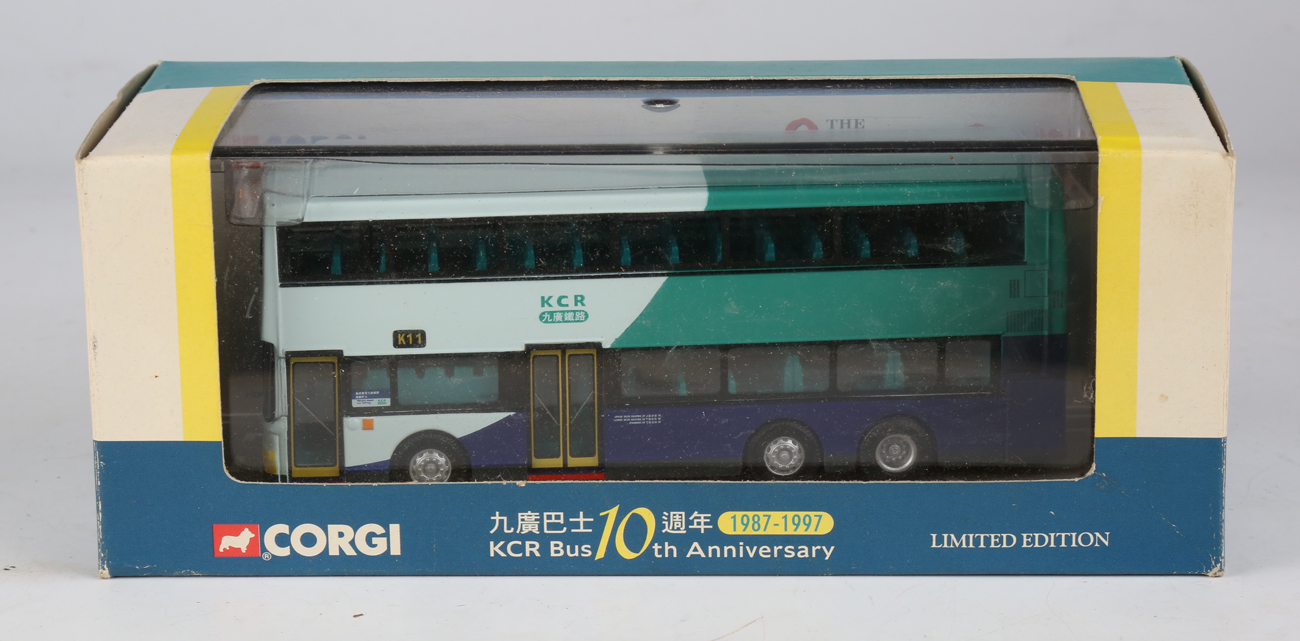 Twenty-seven Corgi Classics collectors' buses and double-deck buses in various Hong Kong liveries, - Image 32 of 35