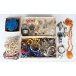 A collection of mostly costume jewellery, including an amber pendant necklace, gross weight 41.6g,