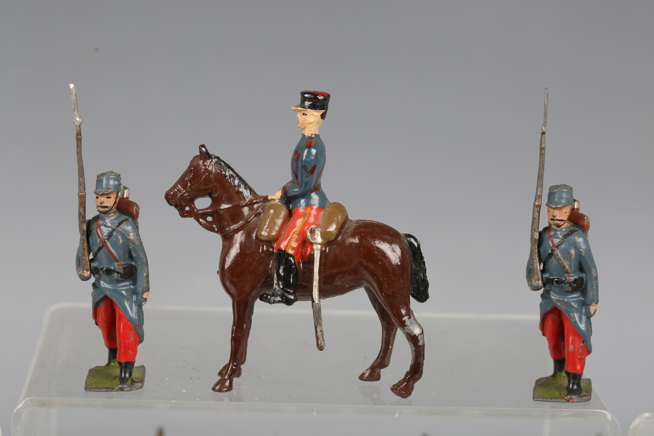 A collection of Britains lead figure sets, including No. 1318 British machine gunners, No. 1711 - Image 7 of 7