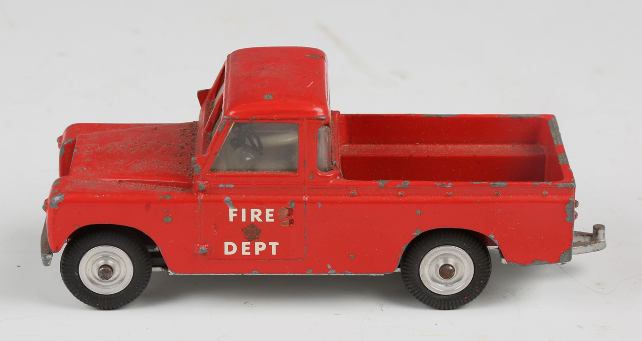 A collection of diecast vehicles, including a Spot-On Land Rover, Budgie Toys, a towing tender and - Image 6 of 13