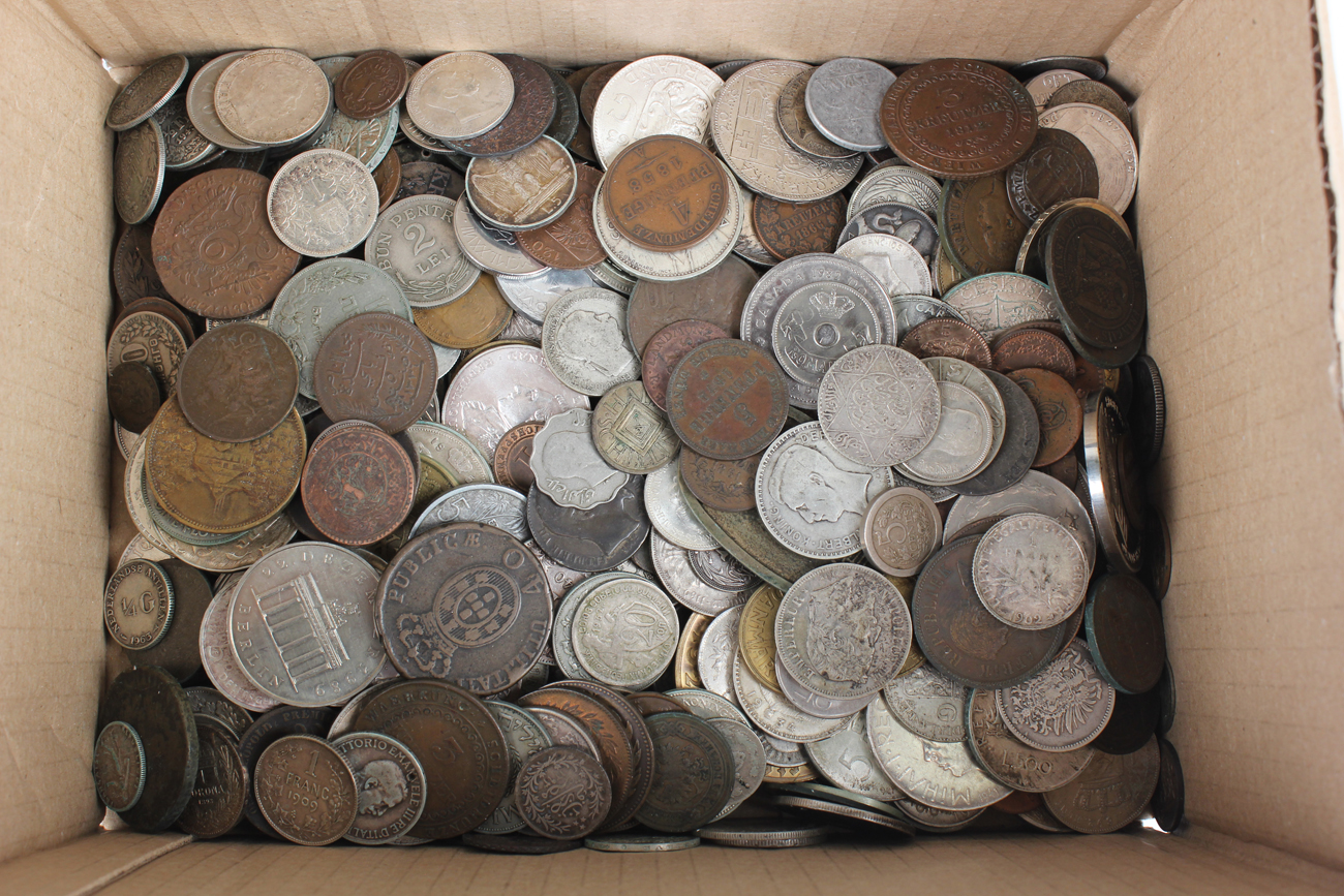A large collection of 18th, 19th and 20th century European and world coinage, including Germany, - Image 3 of 4