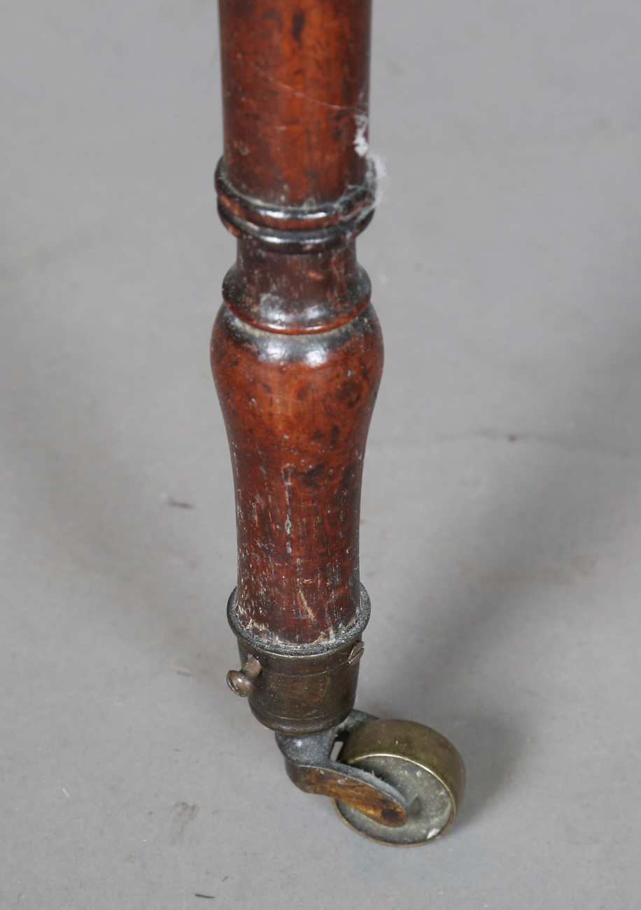 A Regency mahogany work table, fitted with two fall flaps and drawers, on ring turned legs and - Image 6 of 7