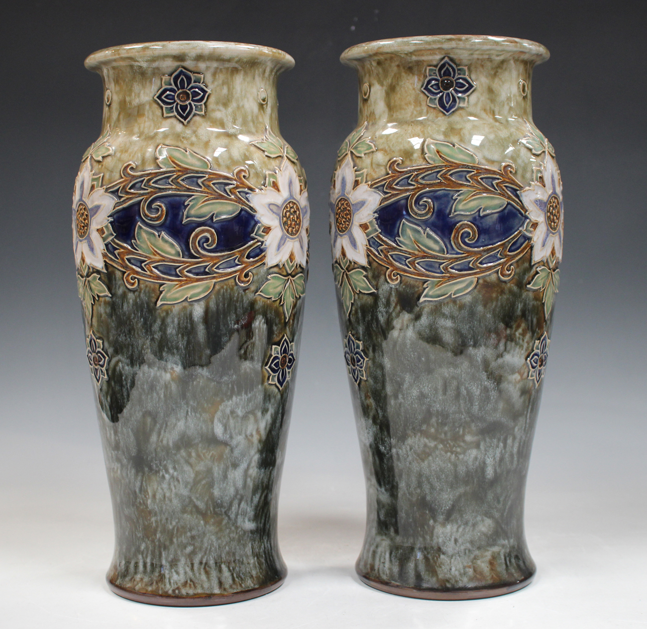 A large pair of Royal Doulton stoneware vases, early 20th century, decorated by Florrie Jones, - Bild 3 aus 3