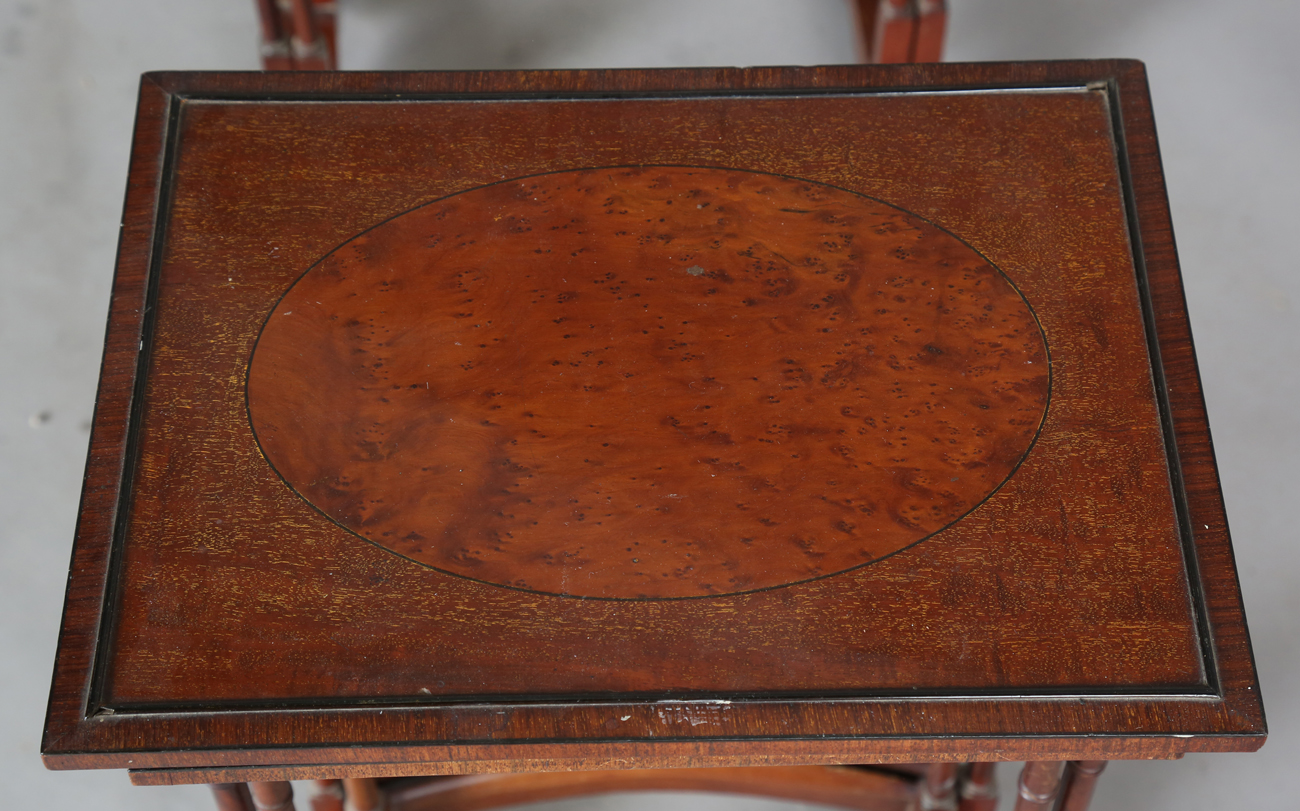 An Edwardian mahogany quartetto nest of occasional tables, each with an oval amboyna reserve and - Image 3 of 6