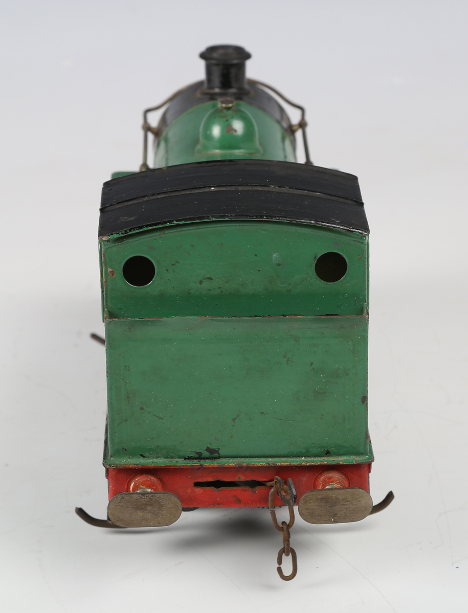 A collection of gauge 1 trains and accessories, comprising electric 4-6-0 locomotive and tender in - Bild 36 aus 55