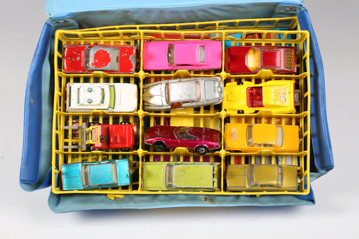 A collection of diecast vehicles, including three Corgi Toys Chipperfield's Circus vehicles, Dinky - Bild 3 aus 19