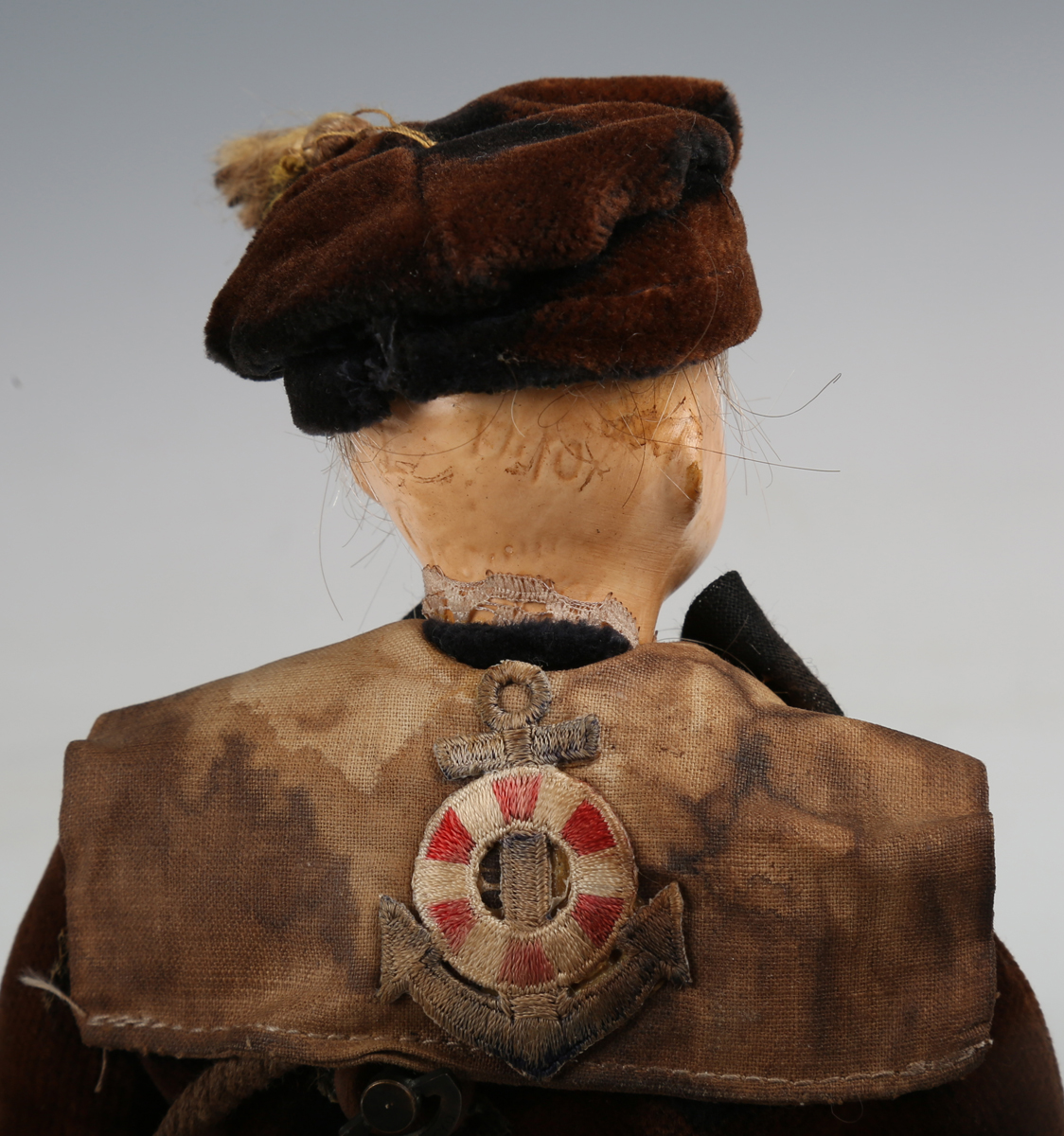An early 20th century German bisque head musical sailor doll with blond hair and painted features, - Bild 3 aus 7