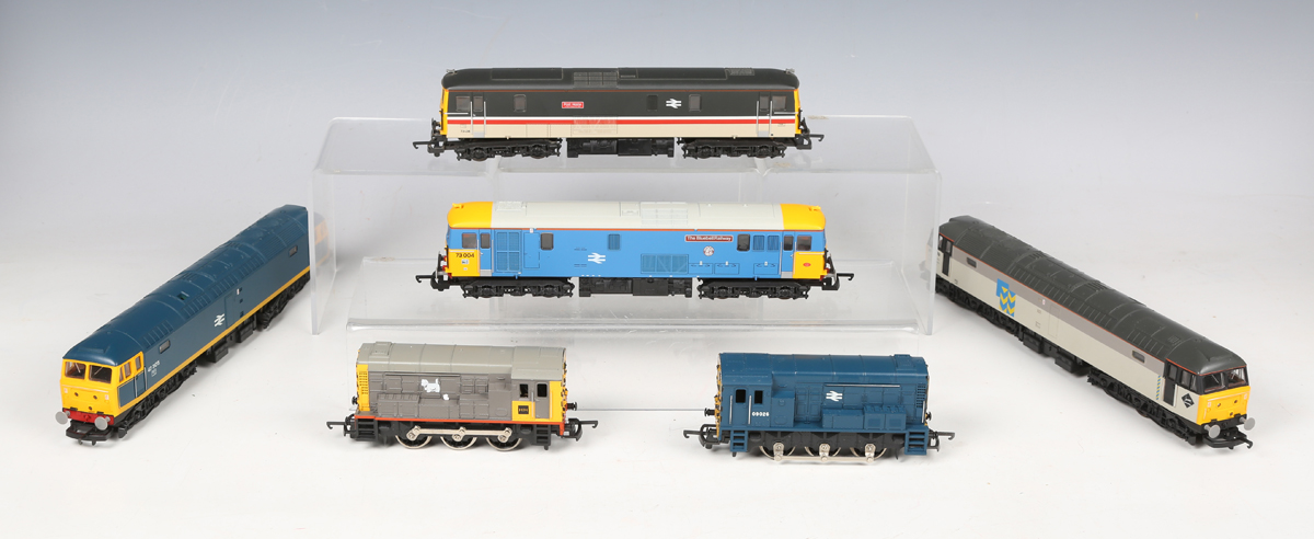 Eleven Lima gauge OO diesel locomotives in various liveries, all boxed.Buyer’s Premium 29.4% (