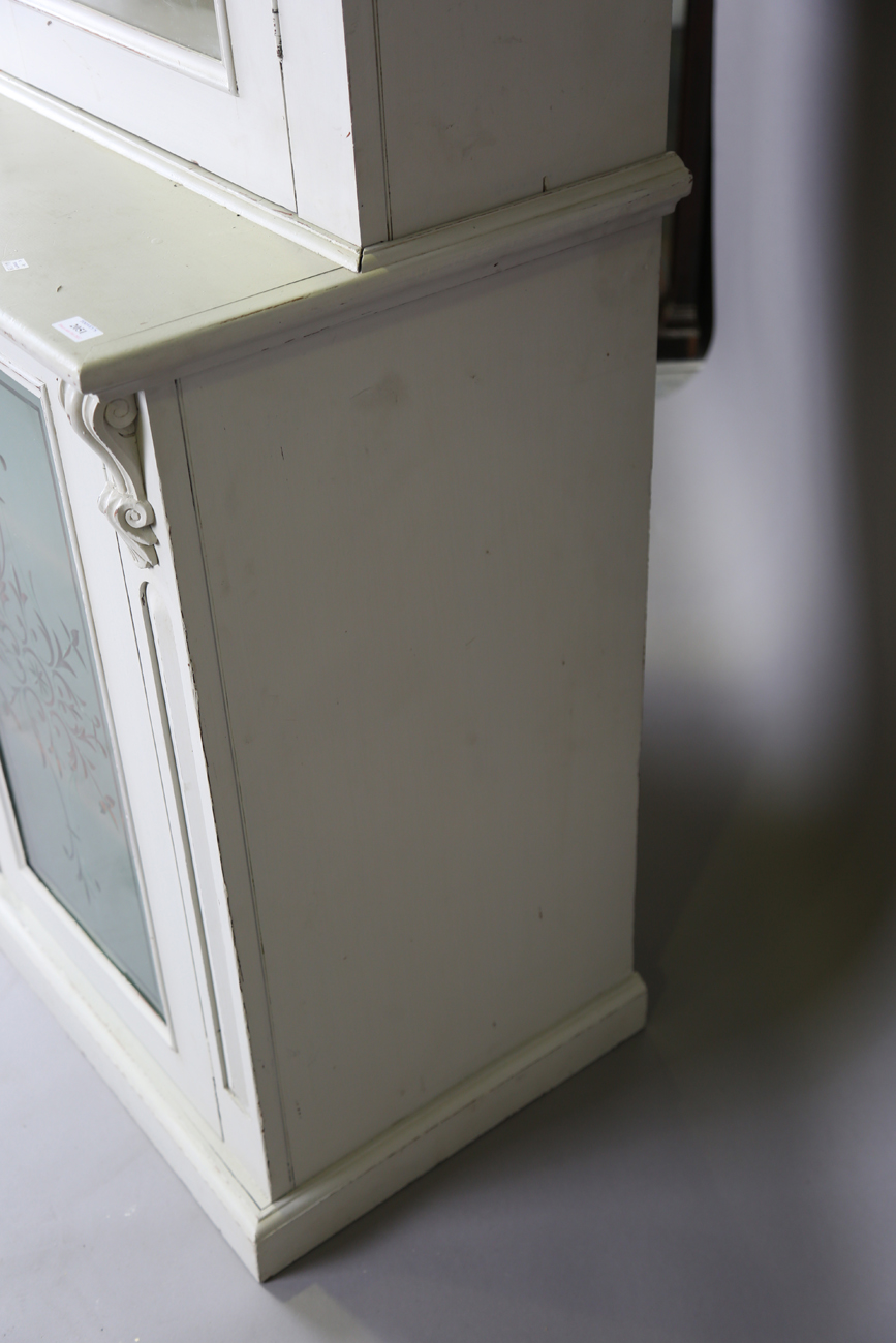 A late 19th century grey painted bookcase cabinet with carved foliate mouldings and frosted glass - Image 3 of 12