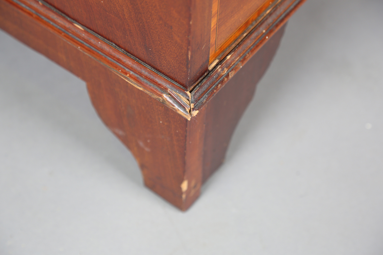 An Edwardian mahogany bureau bookcase, the fall flap inlaid with a conch shell, height 207cm, - Bild 5 aus 9