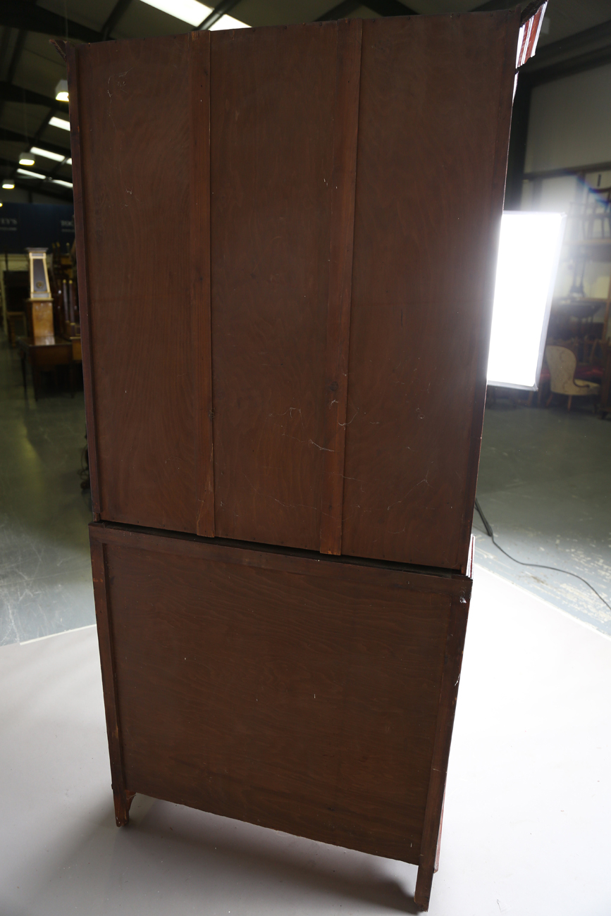 An Edwardian mahogany bureau bookcase, the fall flap inlaid with a conch shell, height 207cm, - Bild 2 aus 9