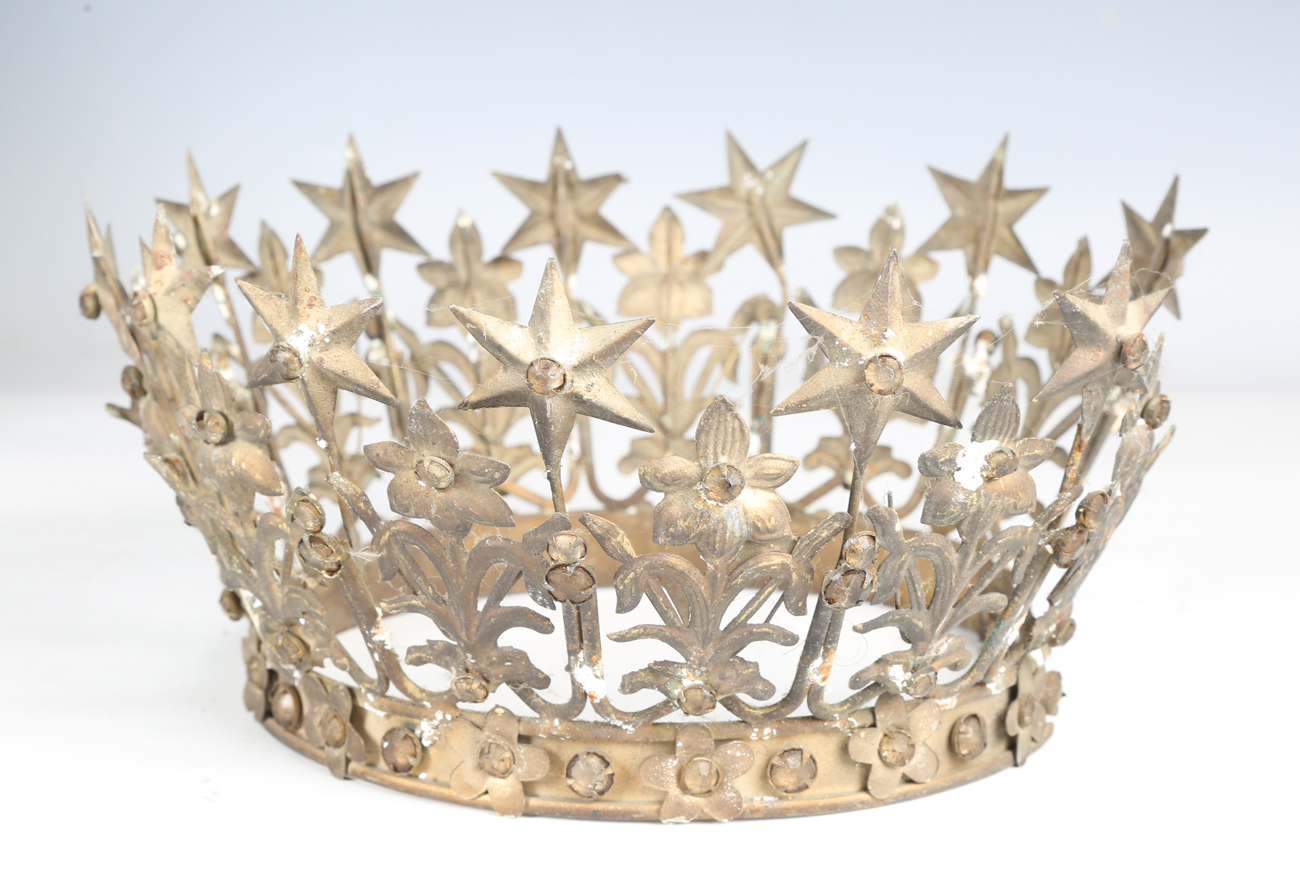 An early/mid-20th century gilt metal crown, inset with coloured pastes and with adjustable headband, - Image 16 of 17