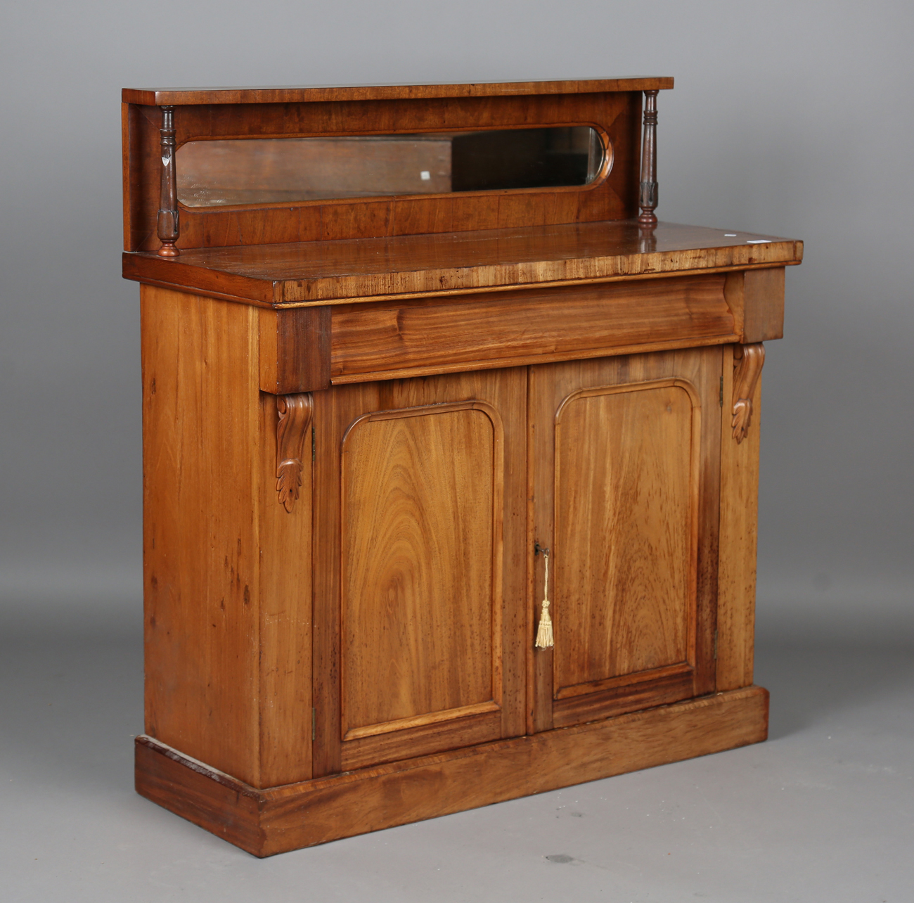 A Victorian mahogany mirror back chiffonier, height 114cm, width 106cm, depth 44cm, together with