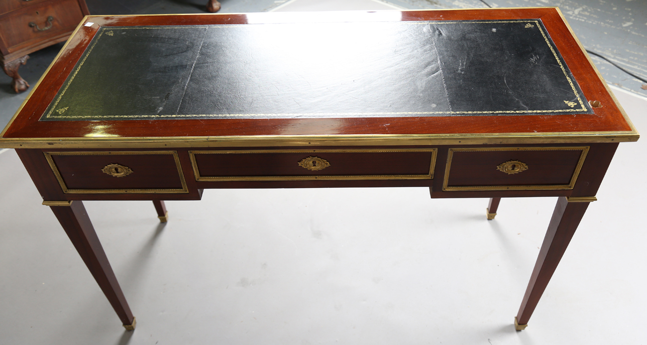 A 20th century French mahogany and gilt metal mounted writing table, fitted with three drawers, - Bild 3 aus 12