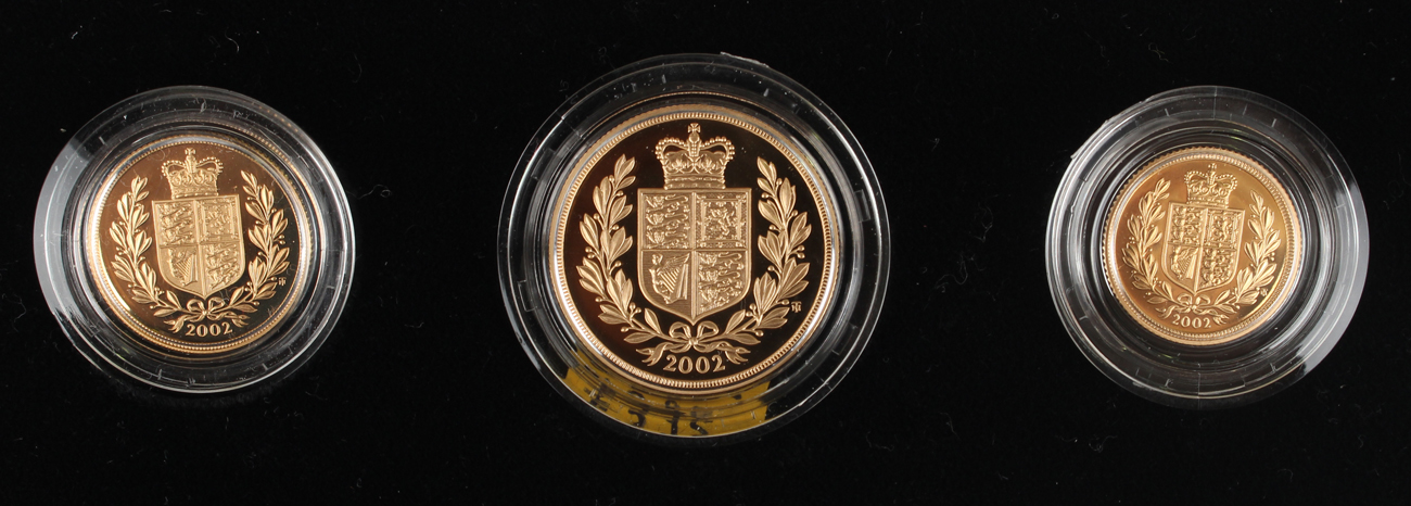 An Elizabeth II Royal Mint gold proof three-coin set 2002, comprising two pounds coin, sovereign and - Image 3 of 3