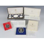 A Franklin Mint Republic of Panama silver twenty balboas 1974, cased with certificate, a Bermuda