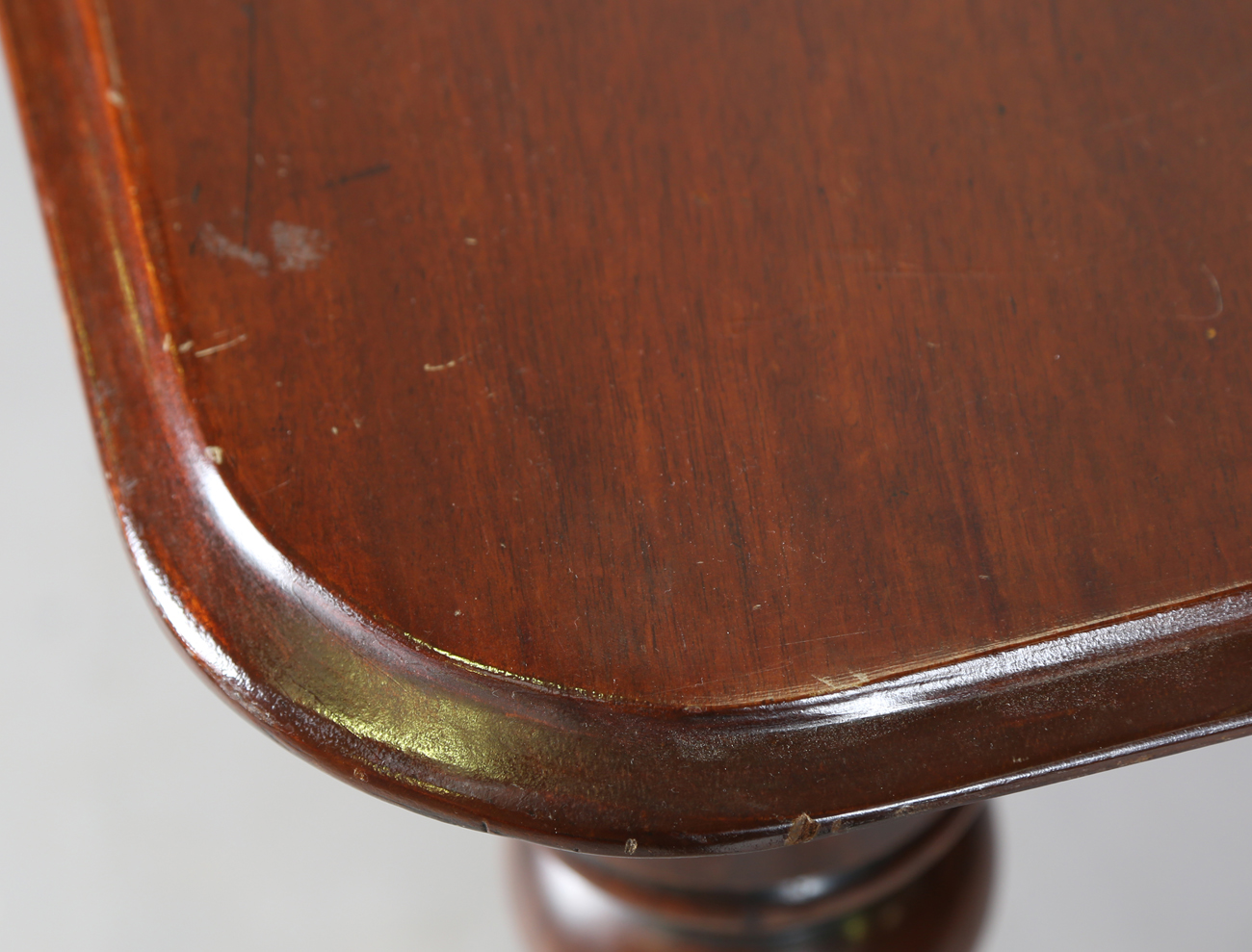 A Victorian mahogany dining table, the moulded top on turned baluster legs and castors, height 72cm, - Image 5 of 6