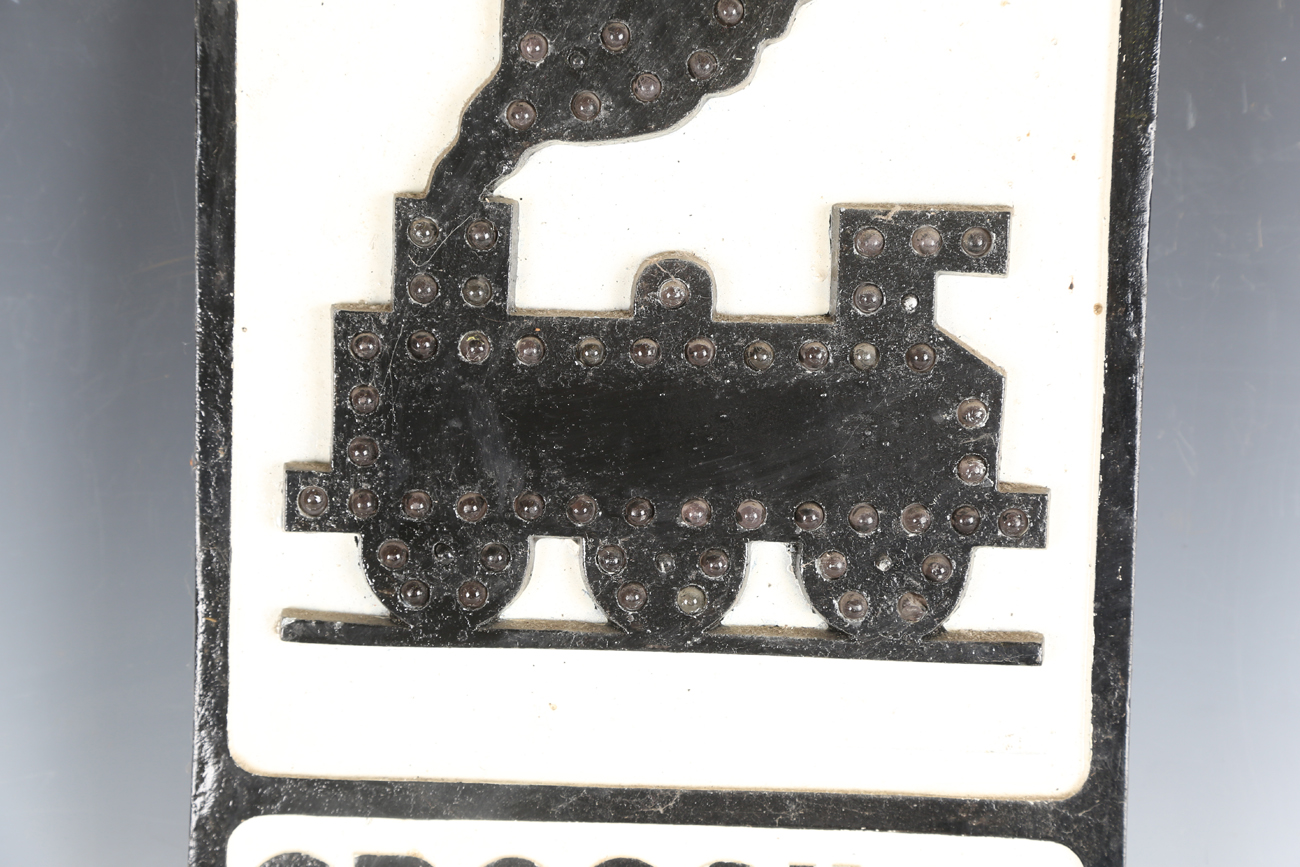 A cast alloy railway 'Crossing No Gates' sign, the outline of the locomotive inset with - Image 4 of 5