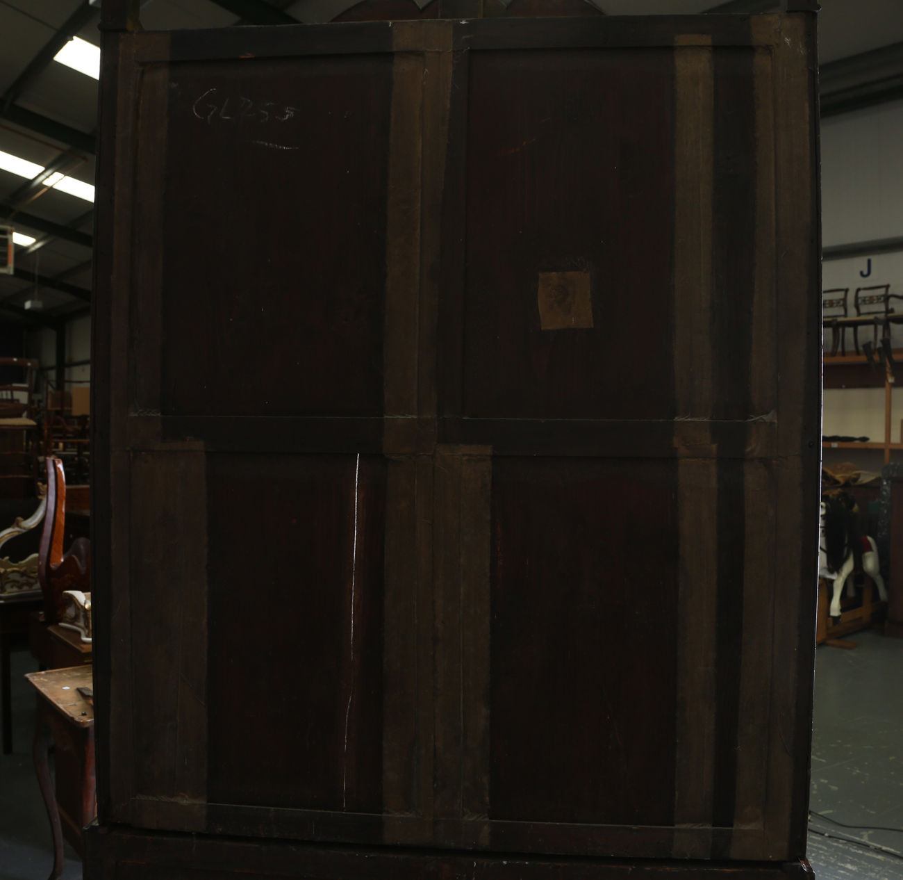 A George III Sheraton period mahogany library bookcase cabinet with satinwood crossbanded - Image 3 of 12