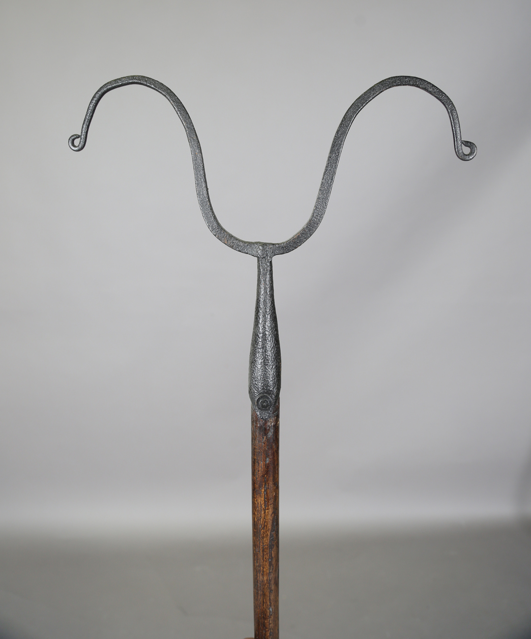 A scarce 19th century wrought iron shepherd's dipping crook, the shaped head on an ash shaft, length - Image 7 of 9