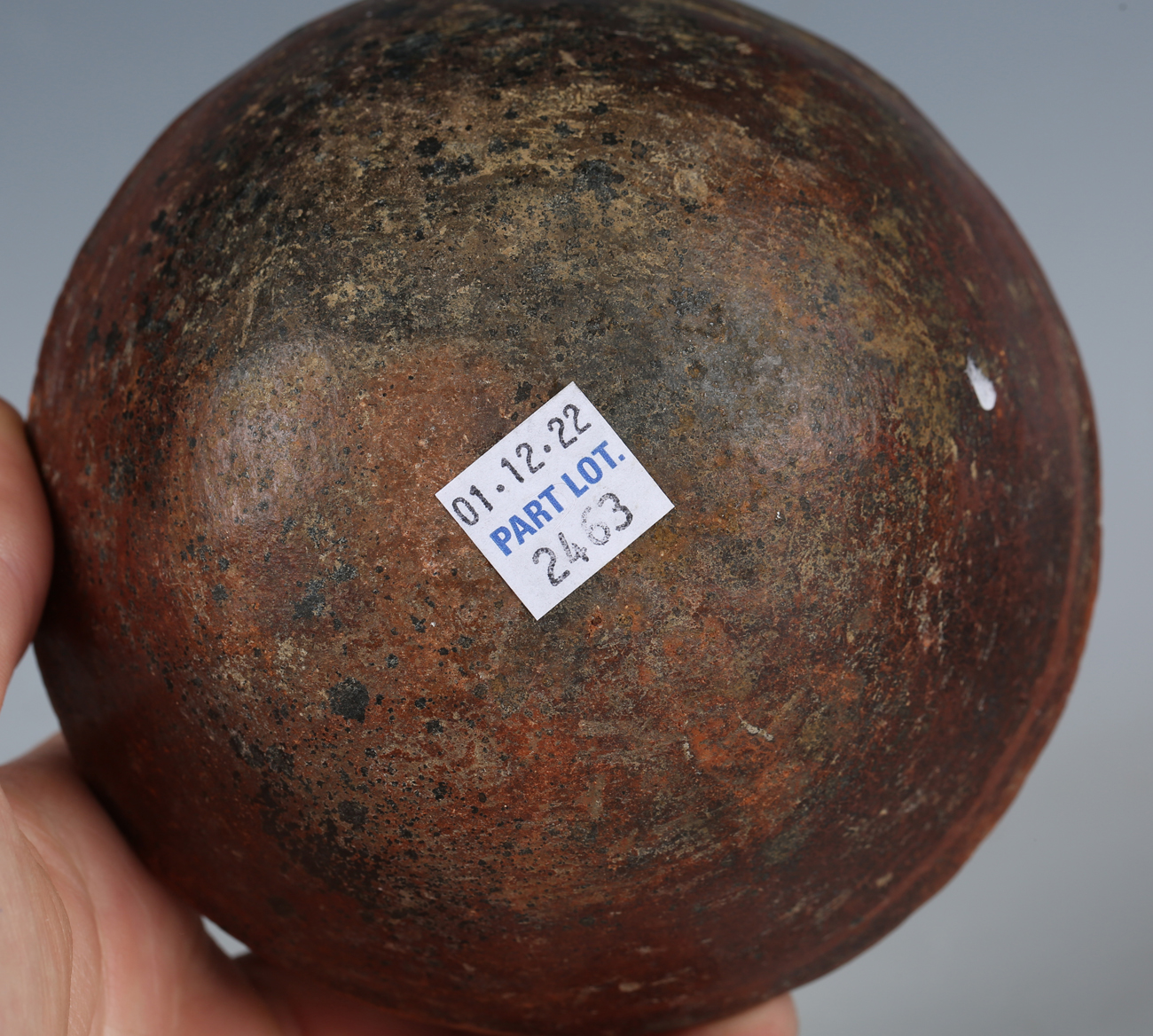 Two pieces of pre-Columbian pottery, comprising a footed bowl with vertical striped banded - Image 2 of 14