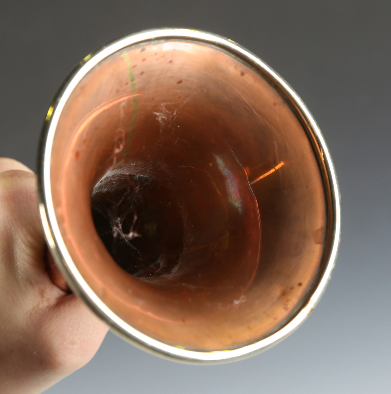 A collection of copper and brass wares, comprising a late 19th century copper hunting horn, length - Image 6 of 15